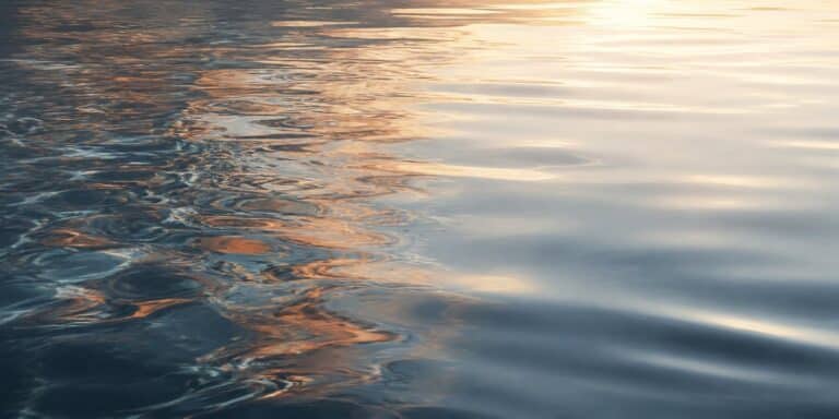 Rippling water becoming calm, representing the benefits of hypnotherapy for greater clarity and relaxation
